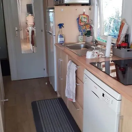 Отель Les Pins Maritimes Йер